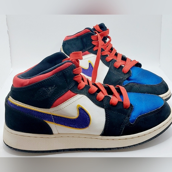Nike Other - ⭐️5/$25 Air Jordan 1 Mid "Laker Top 3" sneakers Size 7Y